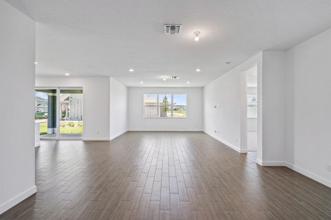 19564 Rugged Trunk Trl, House other with 4 bedrooms, 3 bathrooms and null parking in Loxahatchee FL | Image 4