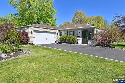 14 Emwood Dr, Emerson, NJ, 07630-1902 | Card Image