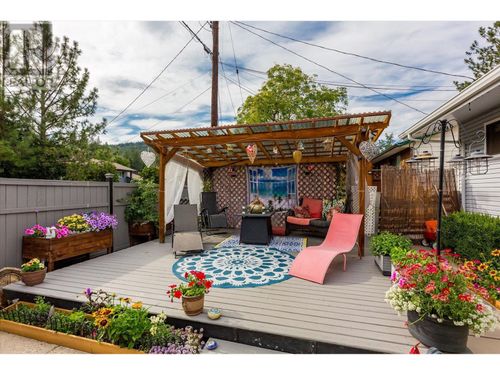 3273 Mcleod Rd, West Kelowna, BC, V4T1A9 | Card Image
