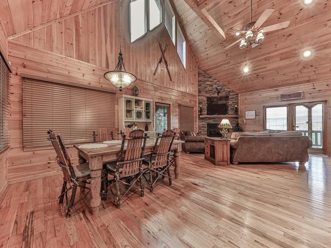 902 Laurel Creek Trl, Home with 3 bedrooms, 3 bathrooms and null parking in Cherry Log GA | Image 13