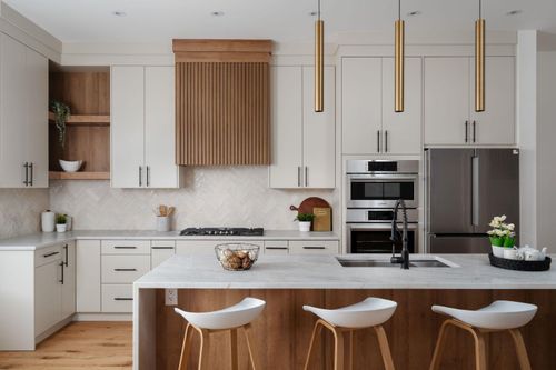 2229 36 St Sw, Calgary, AB, T3E2Z3 | Card Image