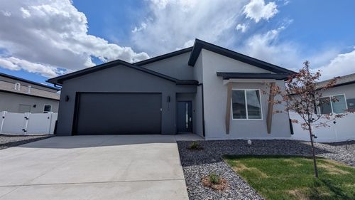 1640 Rusty Rivet Rd, Fruita, CO, 81521-9368 | Card Image