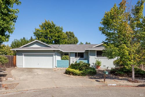 6830 Montecito Ct, Santa Rosa, CA, 95409-2728 | Card Image