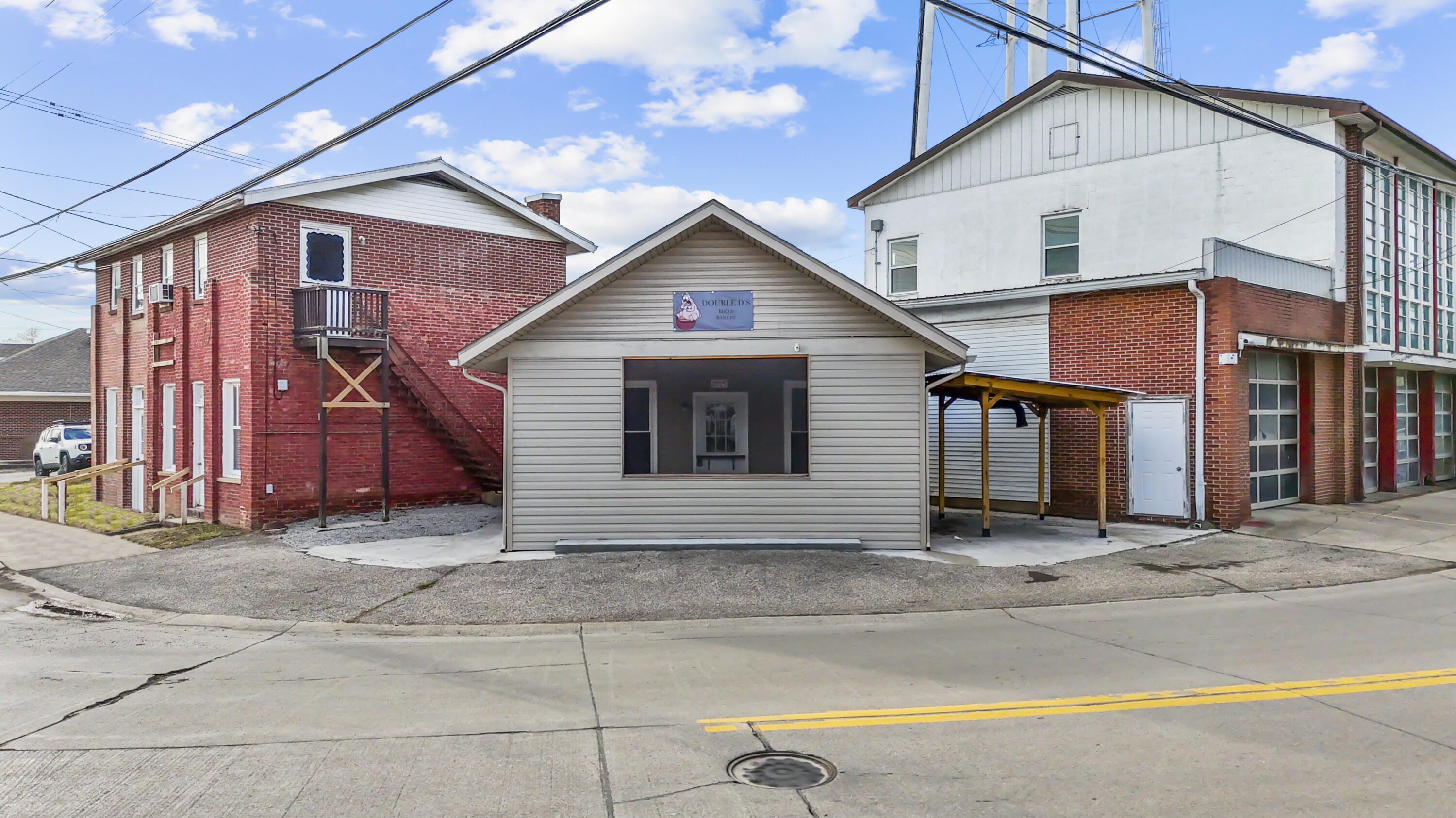 404 Main Cross St, Warsaw, KY 41095