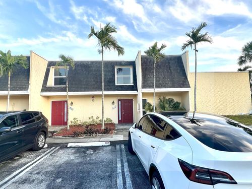512 Sw 1st Street, Boynton Beach, FL, 33435 | Card Image