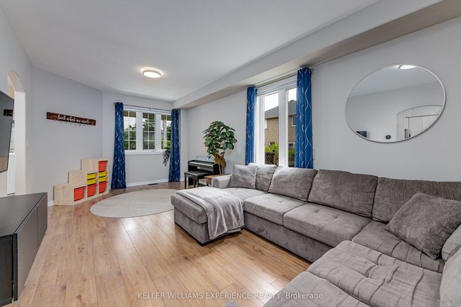 6 Balmoral Pl, House other with 4 bedrooms, 4 bathrooms and 2 parking in Barrie ON | Image 15