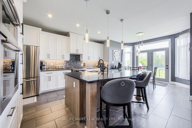383066 20 Sideroad, House other with 6 bedrooms, 4 bathrooms and 4 parking in Amaranth ON | Image 11