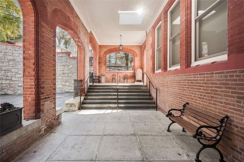 unit-402-18 N Broadway, Tarrytown, NY, 10591-3227 | Card Image