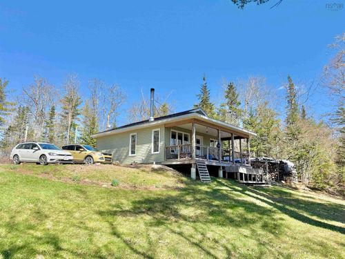 100 Red Hill Rd, South Brookfield, NS, B0T1X0 | Card Image