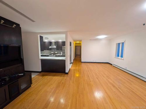 6408 213th Street, New York, NY, 11364 | Card Image