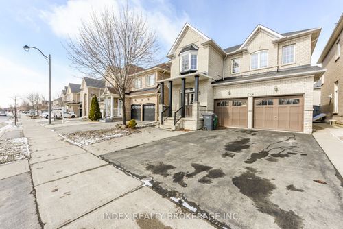 428 Father Tobin Rd, Brampton, ON, L6R0S2 | Card Image