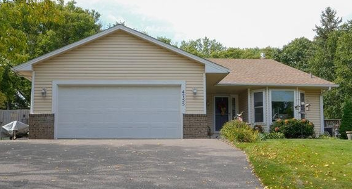 4755 Yorktown Ln N, Plymouth, MN, 55442-3107 | Card Image