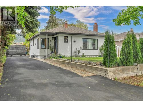 634 Latimer St, Penticton, BC, V2A5R6 | Card Image