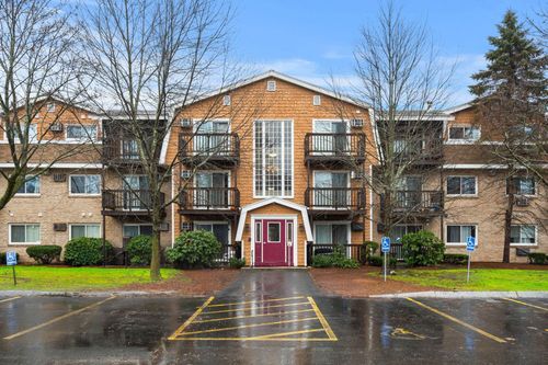 41-310 Brook Village Rd, Nashua, NH, 03062-2790 | Card Image