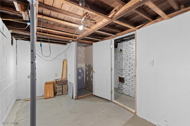 View of unfinished basement | Image 19