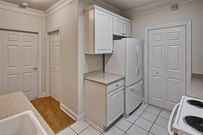 Kitchen | Image 15