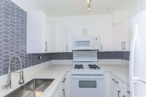 apt-d105-87-126 Helelua St, Waianae, HI, 96792-3890 | Card Image