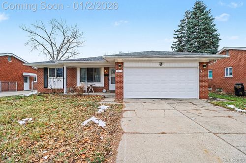 2810 Rhodes Dr, Troy, MI, 48083-6401 | Card Image