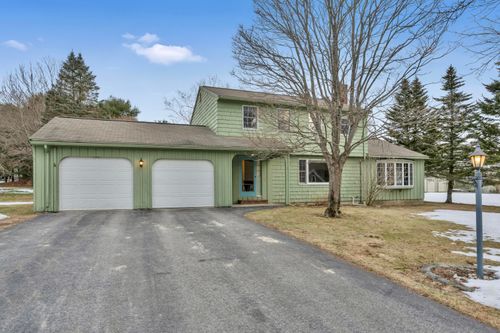 2 Candlewick Lane, Cumberland, ME, 04021 | Card Image