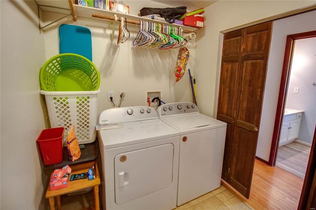 8556 Kee Mac Ln, House other with 2 bedrooms, 2 bathrooms and 3 parking in Alton IL | Image 34