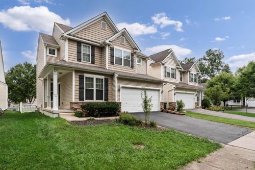 2678 Patenson Dr, Columbus, OH, 43219-8127 | Card Image