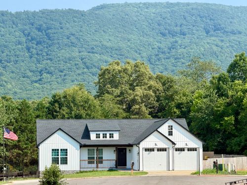 110 Waterstone Ct, Benton, TN, 37307-7400 | Card Image