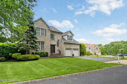 27 Goshawk Ct, Morganville, NJ, 07751-1073 | Card Image