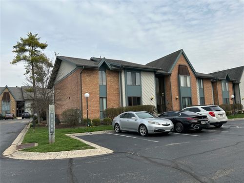 1936 Washington West Dr, Washingtn Twp, OH, 45458-1796 | Card Image