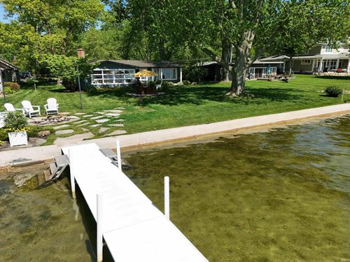 140 W Clear Lake Dr, Fremont, IN, 46737-8601 | Card Image