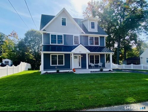 250 Szost Dr, Fairfield, CT, 06824-4042 | Card Image