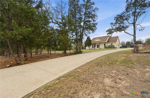 202 Cedar Hills Dr, Elgin, TX, 78621-9726 | Card Image