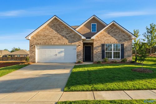 101 River Pointe Dr, New Market, AL, 35761-7777 | Card Image