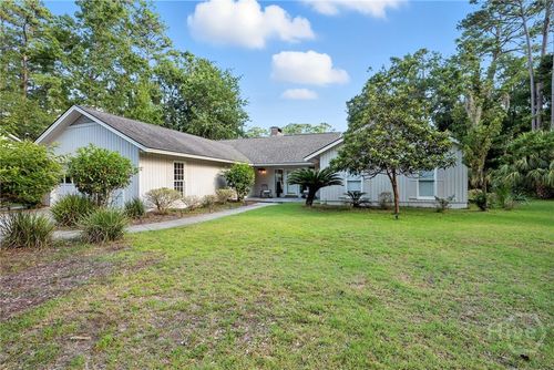 1 Brooks Ln, Savannah, GA, 31411-1379 | Card Image