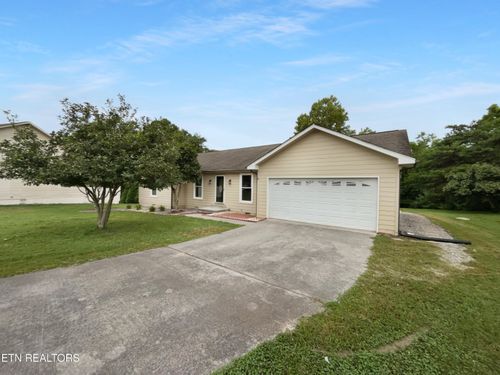 322 Chatuga Ln, Loudon, TN, 37774-2704 | Card Image