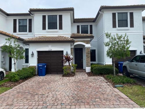 11269 Nw 88th St, Doral, FL, 33178-2771 | Card Image