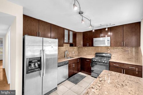 t-2-736 Quince Orchard Blvd, GAITHERSBURG, MD, 20878-1537 | Card Image