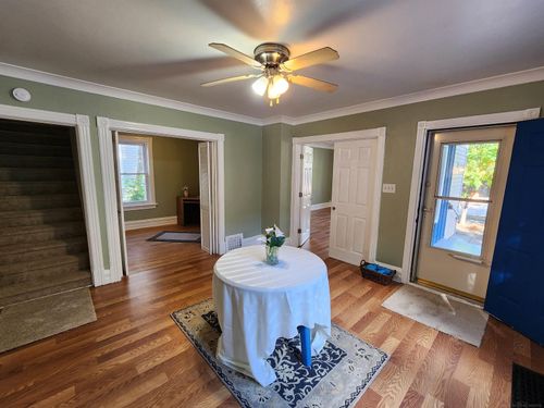 77 Hubbard St, Mount Clemens, MI, 48043-5541 | Card Image