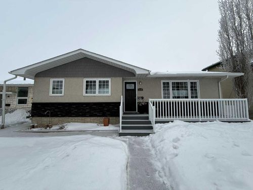 5110 46 Ave, Ponoka, AB, T4J1J5 | Card Image