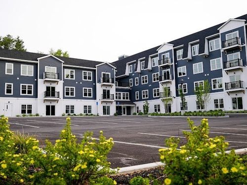 33-485 Blue Hills Pkwy, Milton, MA, 02186-3116 | Card Image