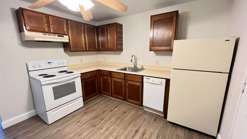 apt-221-12 E Side Dr, Concord, NH, 03301-5425 | Card Image