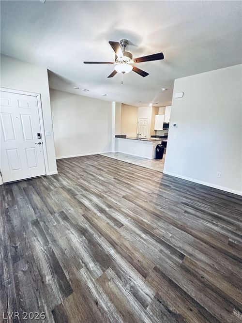 7331 Sunray Point St, North Las Vegas, NV, 89084-4758 | Card Image