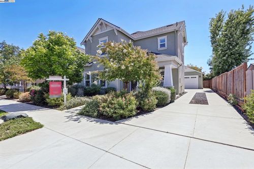 2145 Linden St, Livermore, CA, 94551-3838 | Card Image