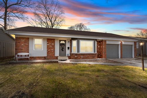 2463 S Westwood Ave, Springfield, MO, 65807-3372 | Card Image