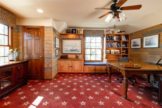 Bedroom, office or game room | Image 33