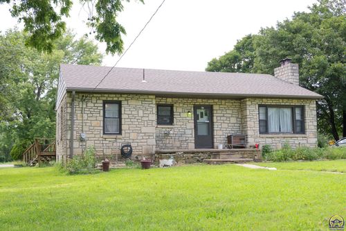 517 E 2nd Ave, Eskridge, KS, 66423 | Card Image