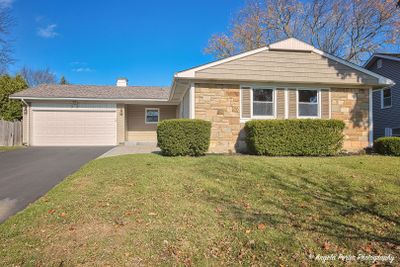 33 Timber Hill Road, House other with 3 bedrooms, 3 bathrooms and 2 parking in Buffalo Grove IL | Image 1