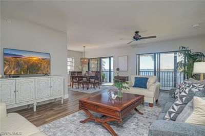 101 - 1925 Clifford Street, Condo with 3 bedrooms, 2 bathrooms and null parking in Fort Myers FL | Image 2