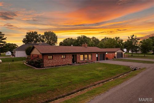 8435 Prairietown Rd, Worden, IL, 62097-1715 | Card Image