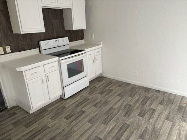 132 Candler St, House other with 3 bedrooms, 2 bathrooms and null parking in Highland Park MI | Image 8