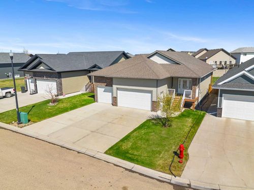 6-2715 73 Ave, Lloydminster, AB, T9V3L7 | Card Image